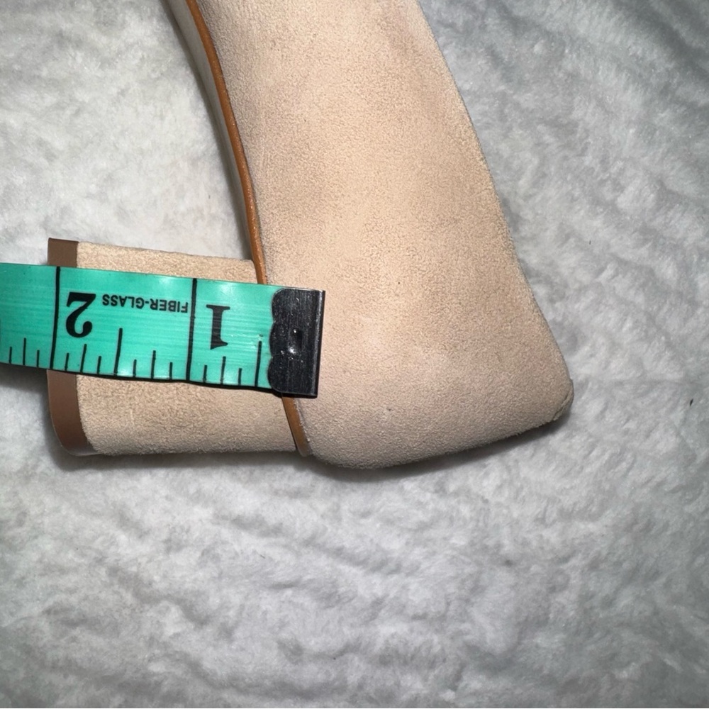 TALBOTS Elegant Tan Block Heel Pumps - Picture 9 of 9